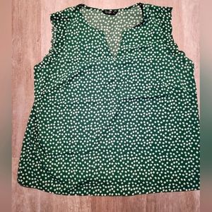 Shein Curve Green Floral Top ❤️ 5 for $25 ❤️